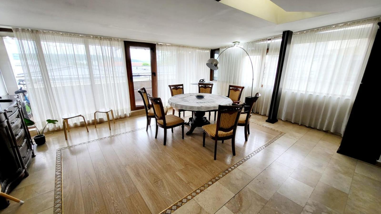 Spacious Apartment In City Centre Яссы Экстерьер фото